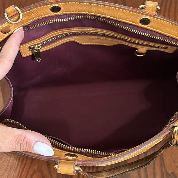 Louis Vuitton Monogram Vernis Brea MM Purse - Picture 13 of 14